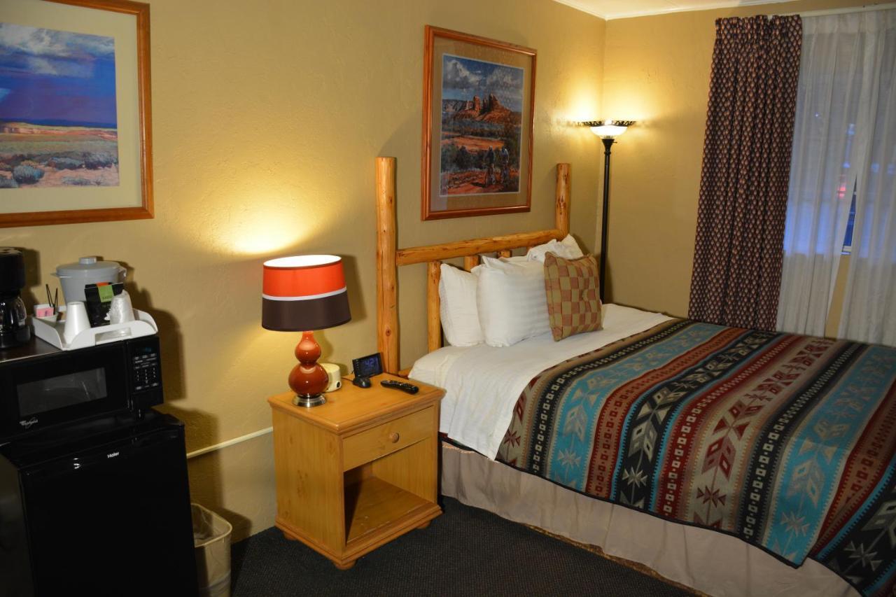 Sitzmark Chalet Inn Ruidoso Exterior photo