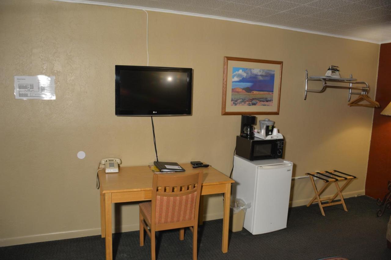 Sitzmark Chalet Inn Ruidoso Exterior photo