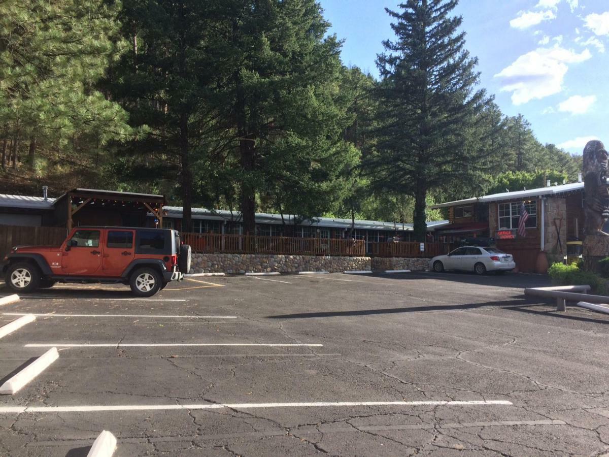 Sitzmark Chalet Inn Ruidoso Exterior photo